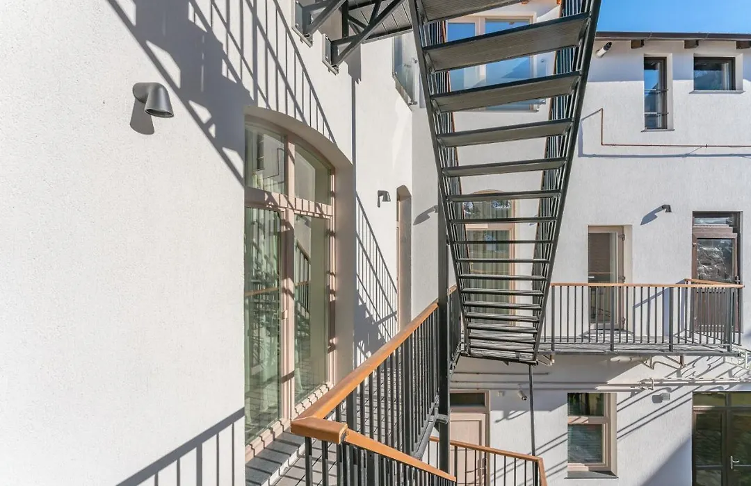 Premium Suites Postavarului-1